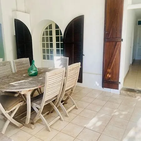 Rez De Jusqu A 6 Personnes *