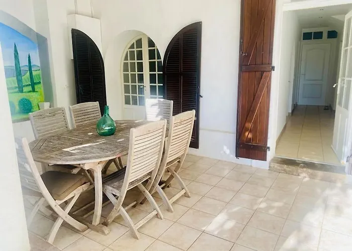 Rez De Jusqu A 6 Personnes *